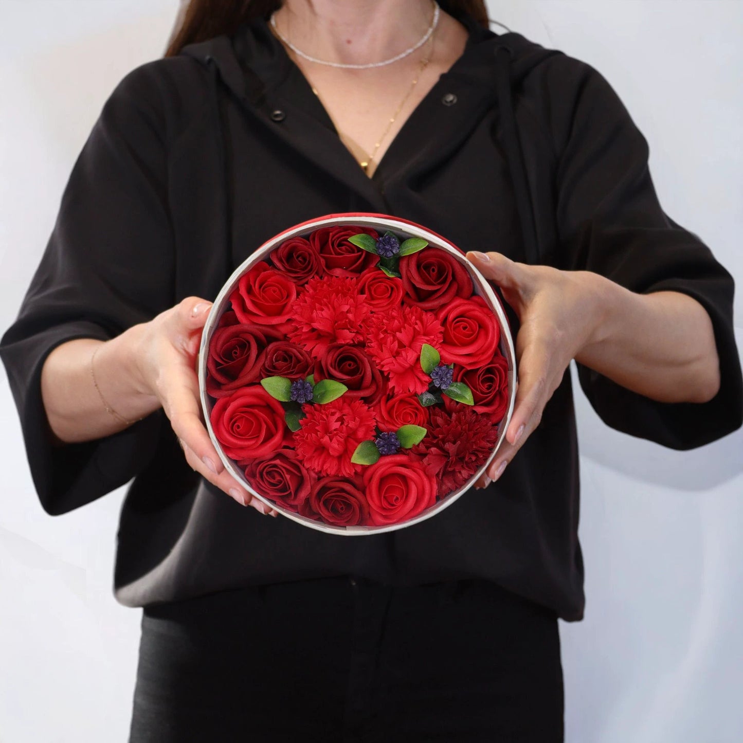 Round Box - Classic Red Roses by AW Dropship UK