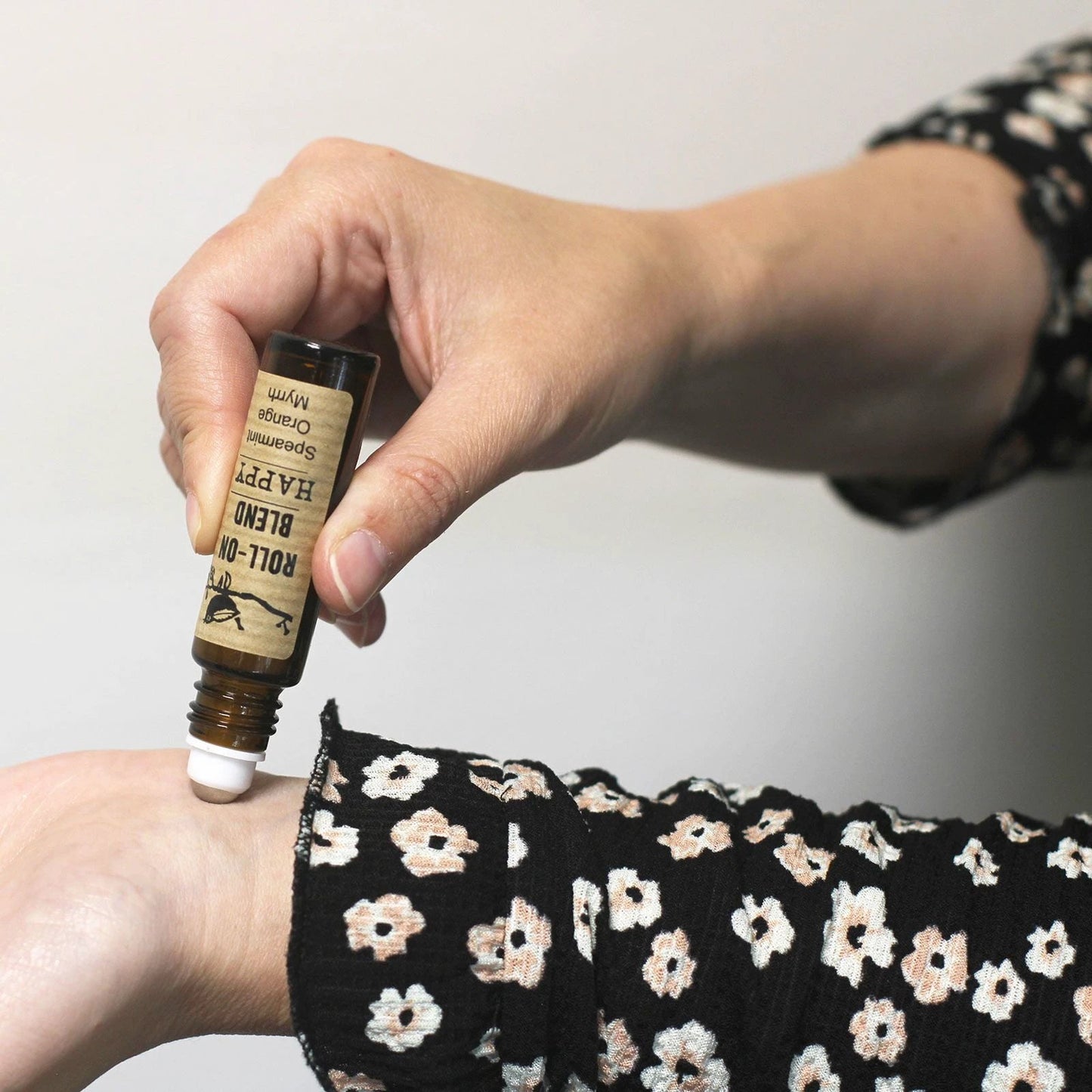 Agnes + Cat Roll On Essential Oil Blend - SLEEP by AW Dropship UK