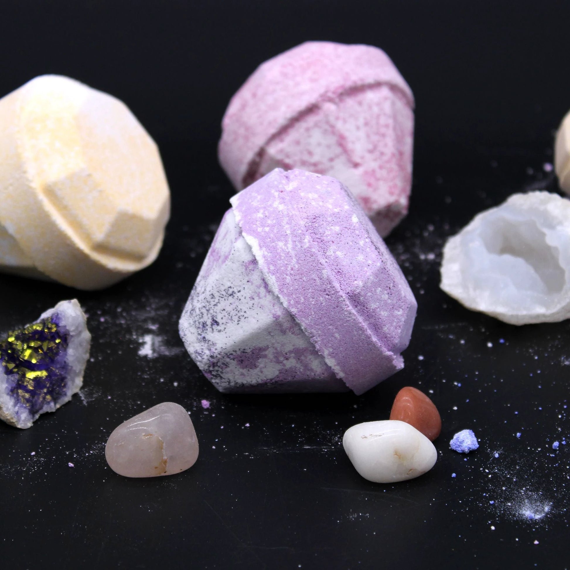 Gemstone Bath Bomb - Mistress Fragrance by AW Dropship UK