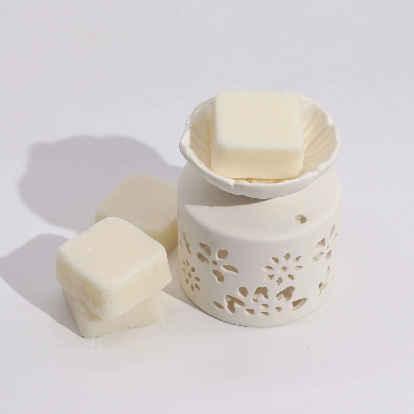 Agnes + Cat Fragrance Gift Set - Tea & Roses by AW Dropship UK