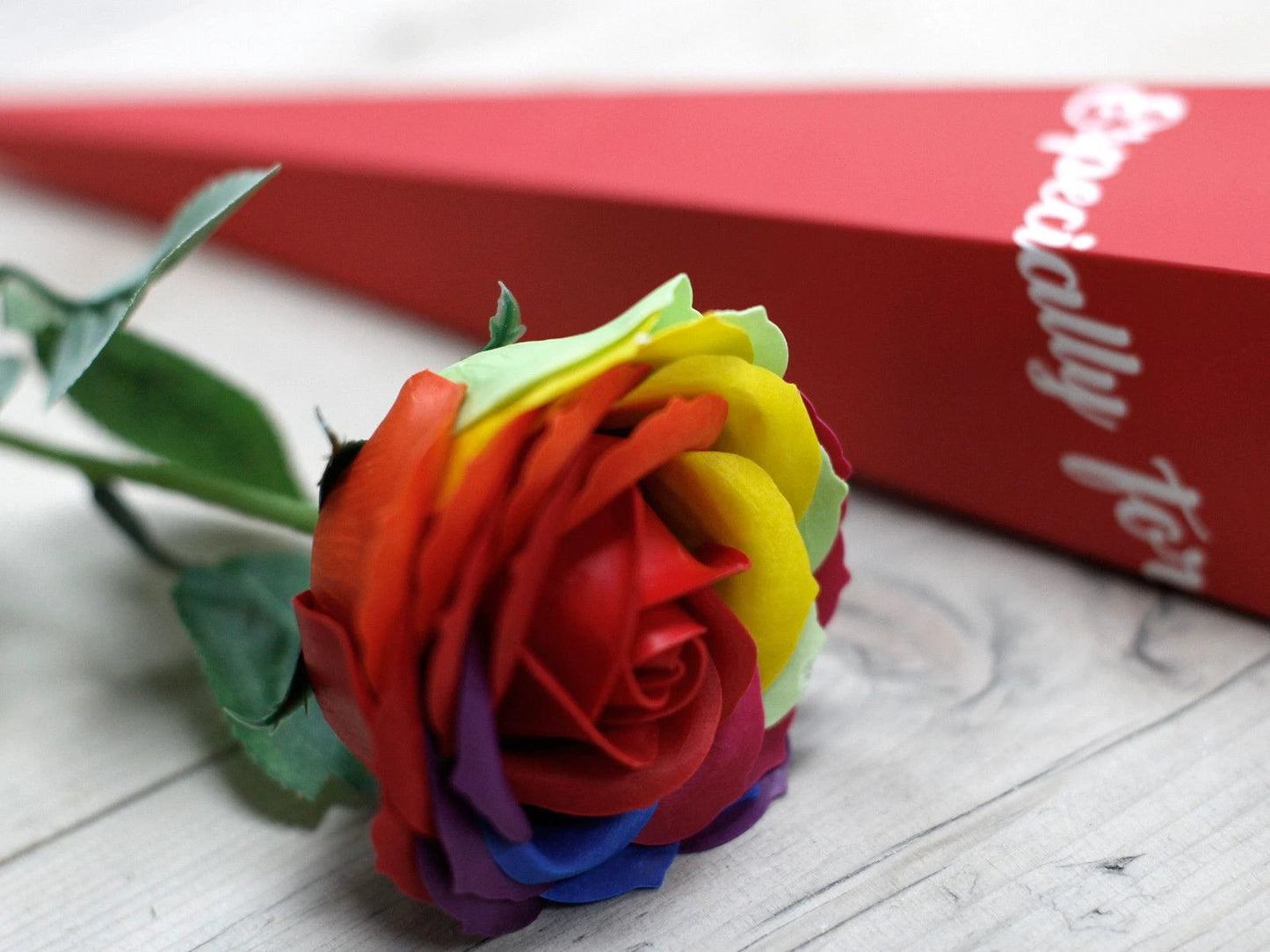 Luxury Soap Flower - Rainbow by AW Dropship UK