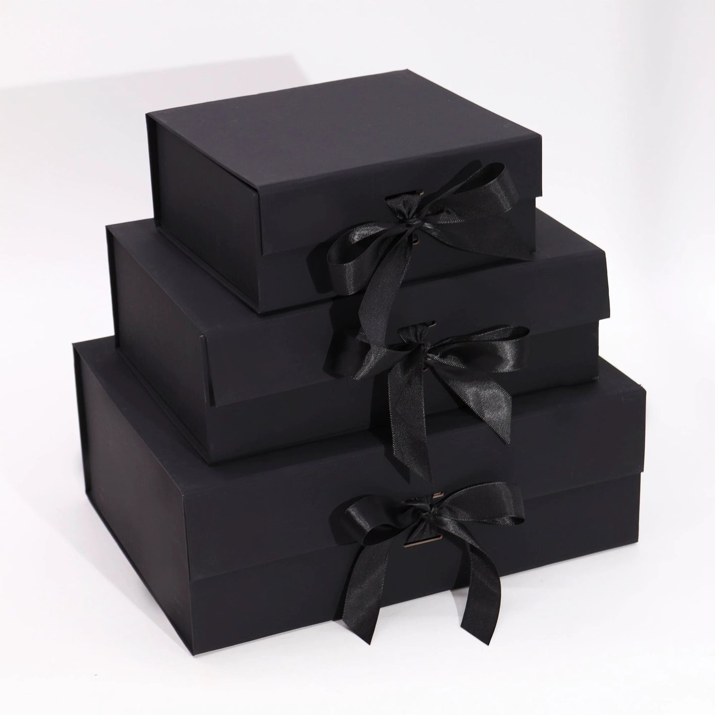 Flat Pack Gift Box - Extra Large (33x25x12cm) - Black by AW Dropship UK