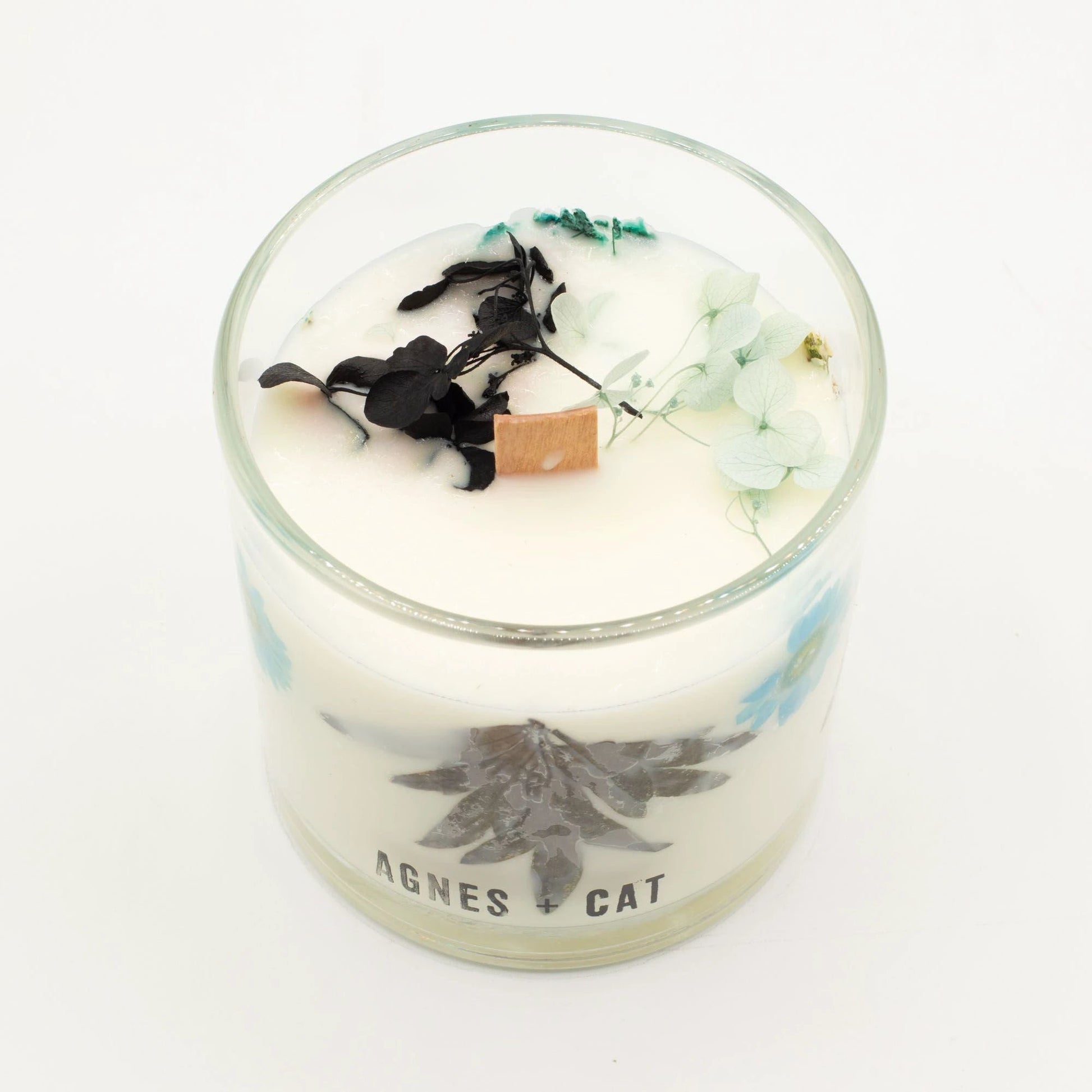 Agnes + Cat Botanical Soy Wax Candle - Seasalt & Moss by AW Dropship UK