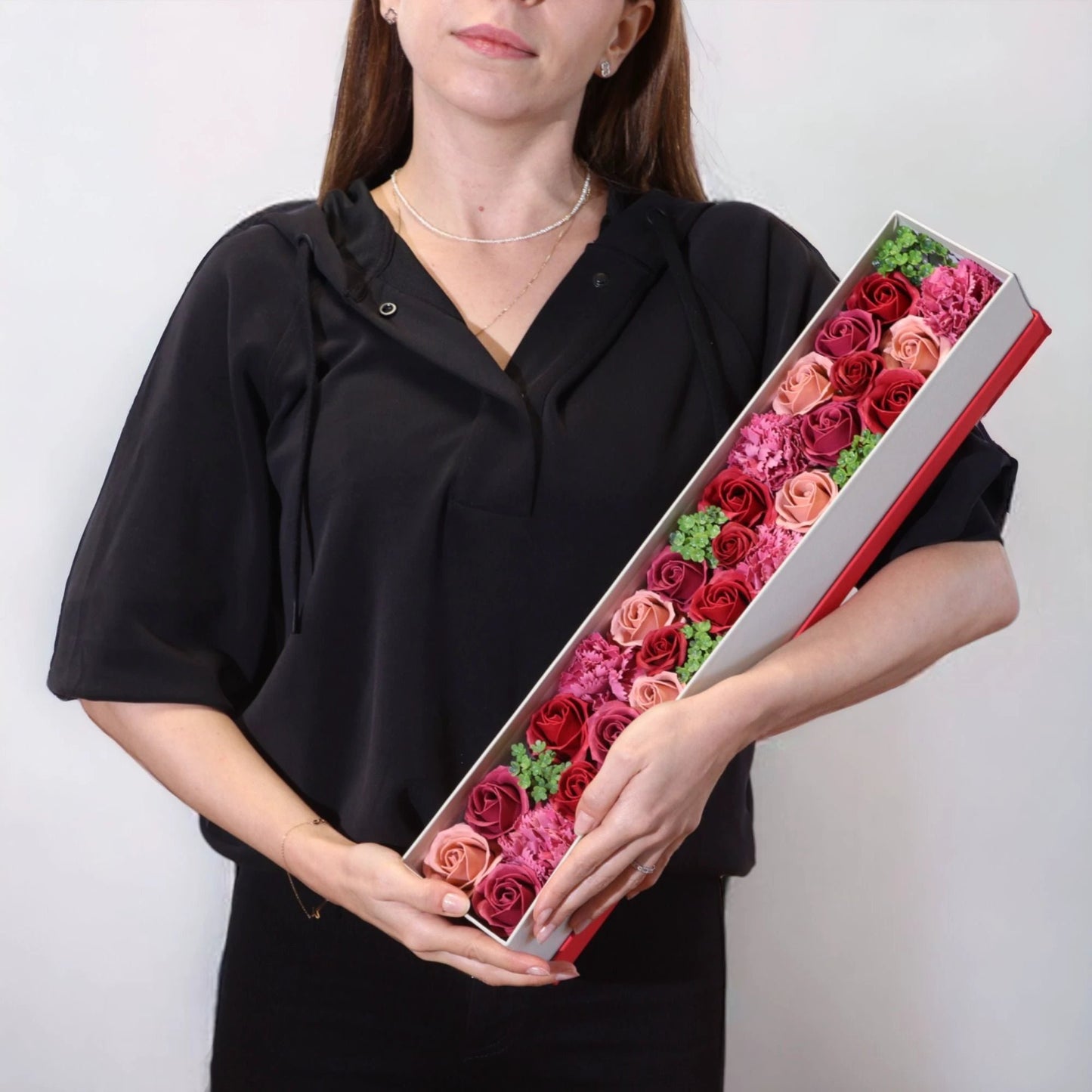 Extra Long Box - Vintage Roses by AW Dropship UK