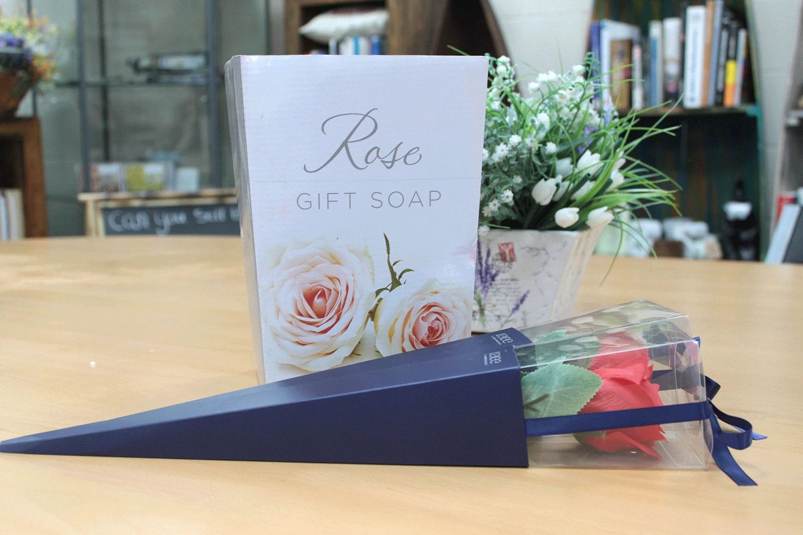 Display Stand for Single Roses by AW Dropship UK