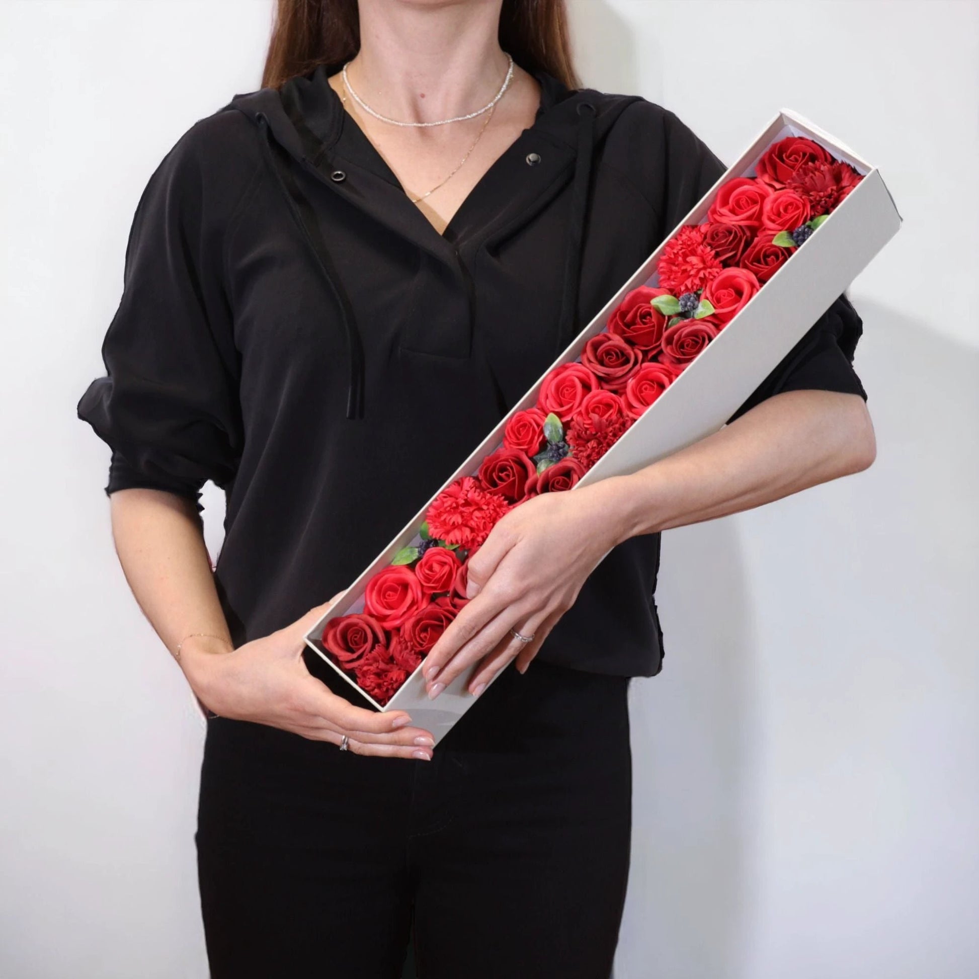 Extra Long - Classic Red Roses by AW Dropship UK