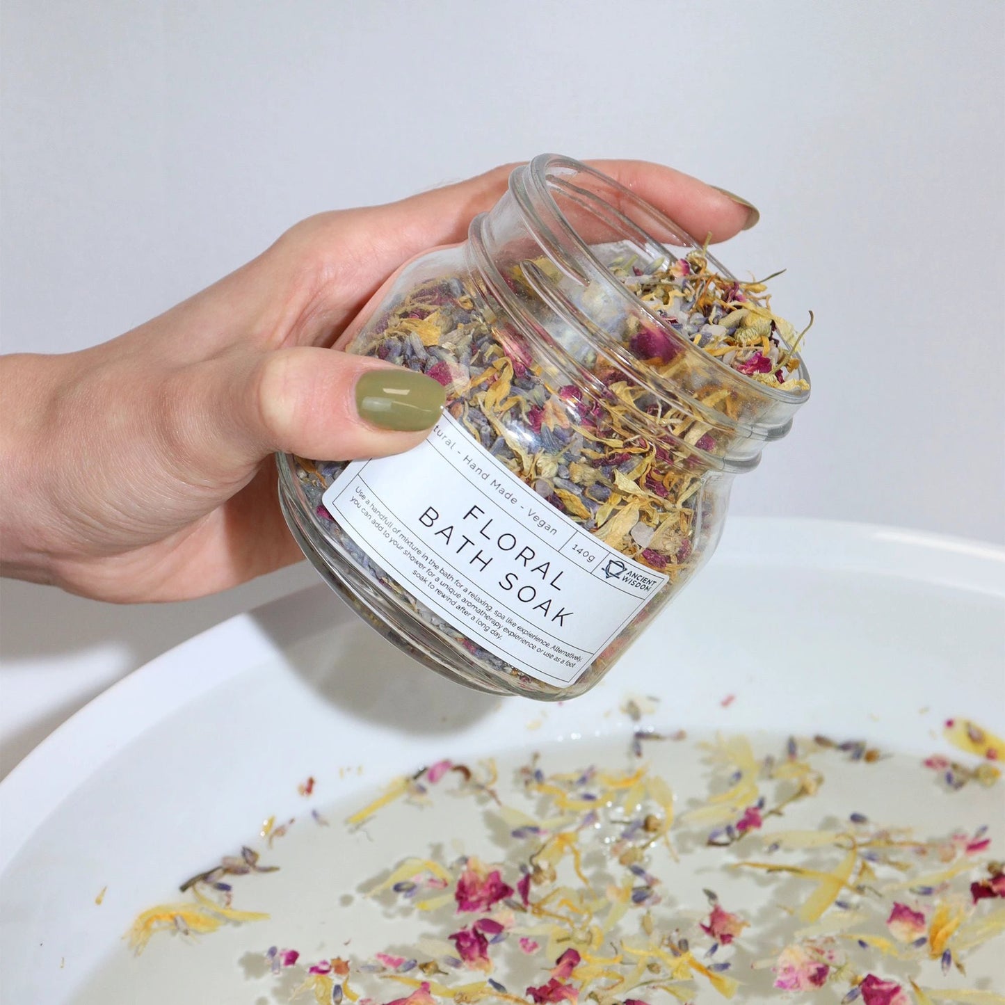 Floral Bath Soak - Natural - 140g by AW Dropship UK