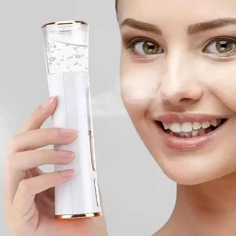 Elegant Skin Care Set for Mothers: Hydration Essentials